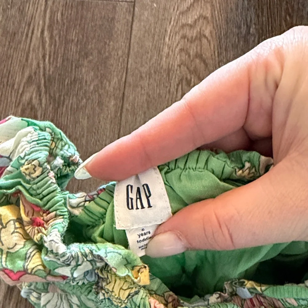 GAP lightweight green